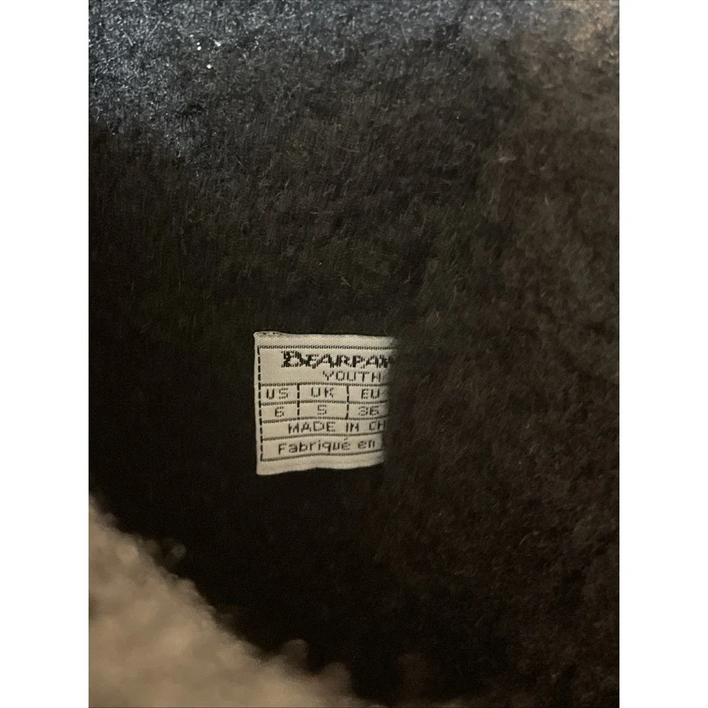 BearPaw suede boot